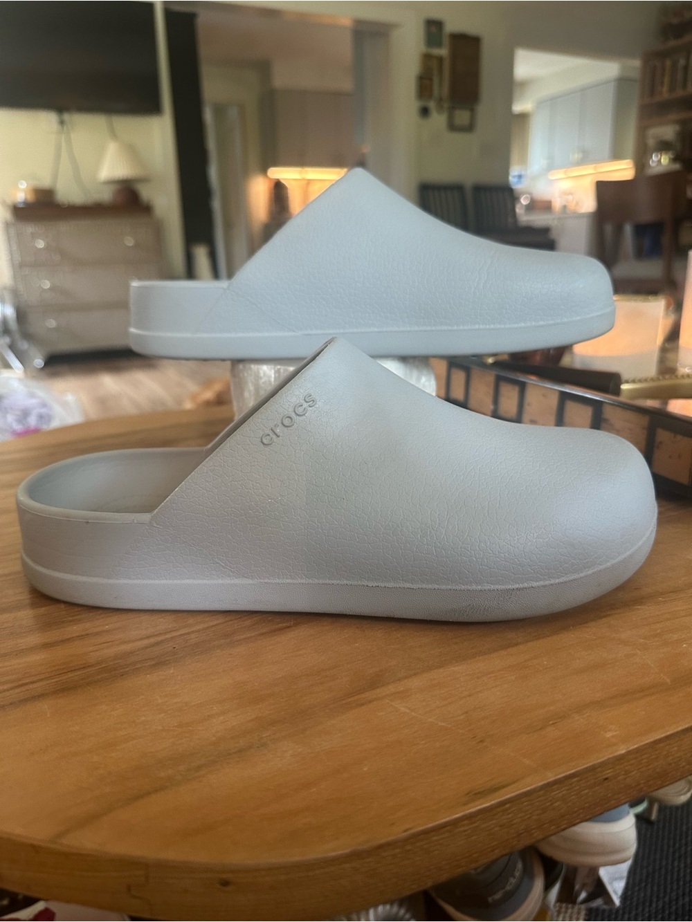 CROCS Dylan Classic Slide Clog in grey.  Woman 10 Mens 8. Like new